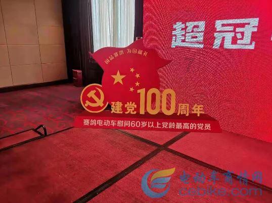 【奔流·调查】儿子受辱自杀,警察父亲转行当律师打官司:不止是为自己的孩子